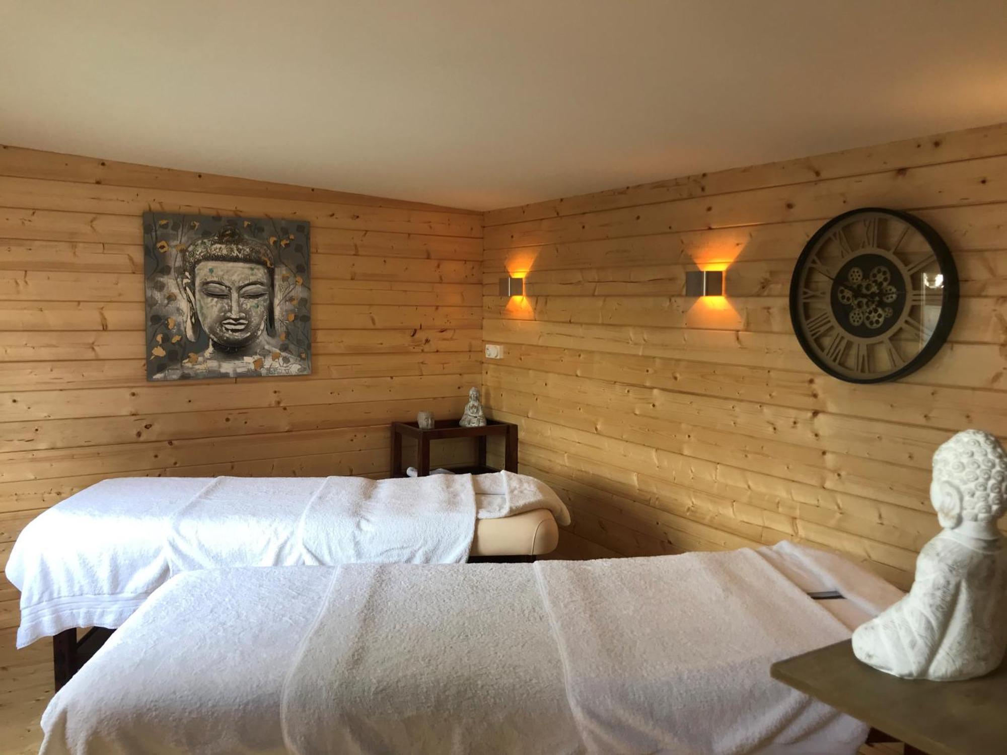 Logis Hotel Centrotel Et Spa Bulles D'Allier Montmarault Eksteriør billede
