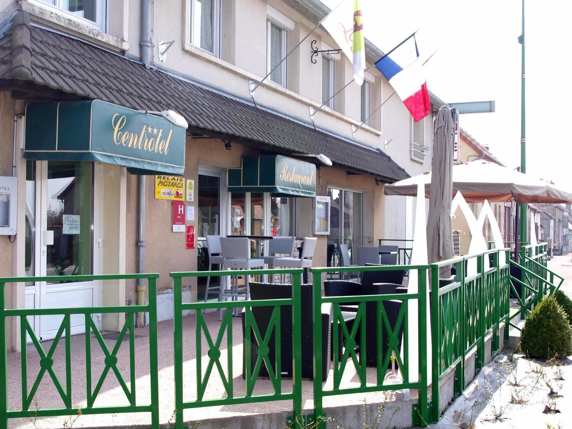 Logis Hotel Centrotel Et Spa Bulles D'Allier Montmarault Eksteriør billede