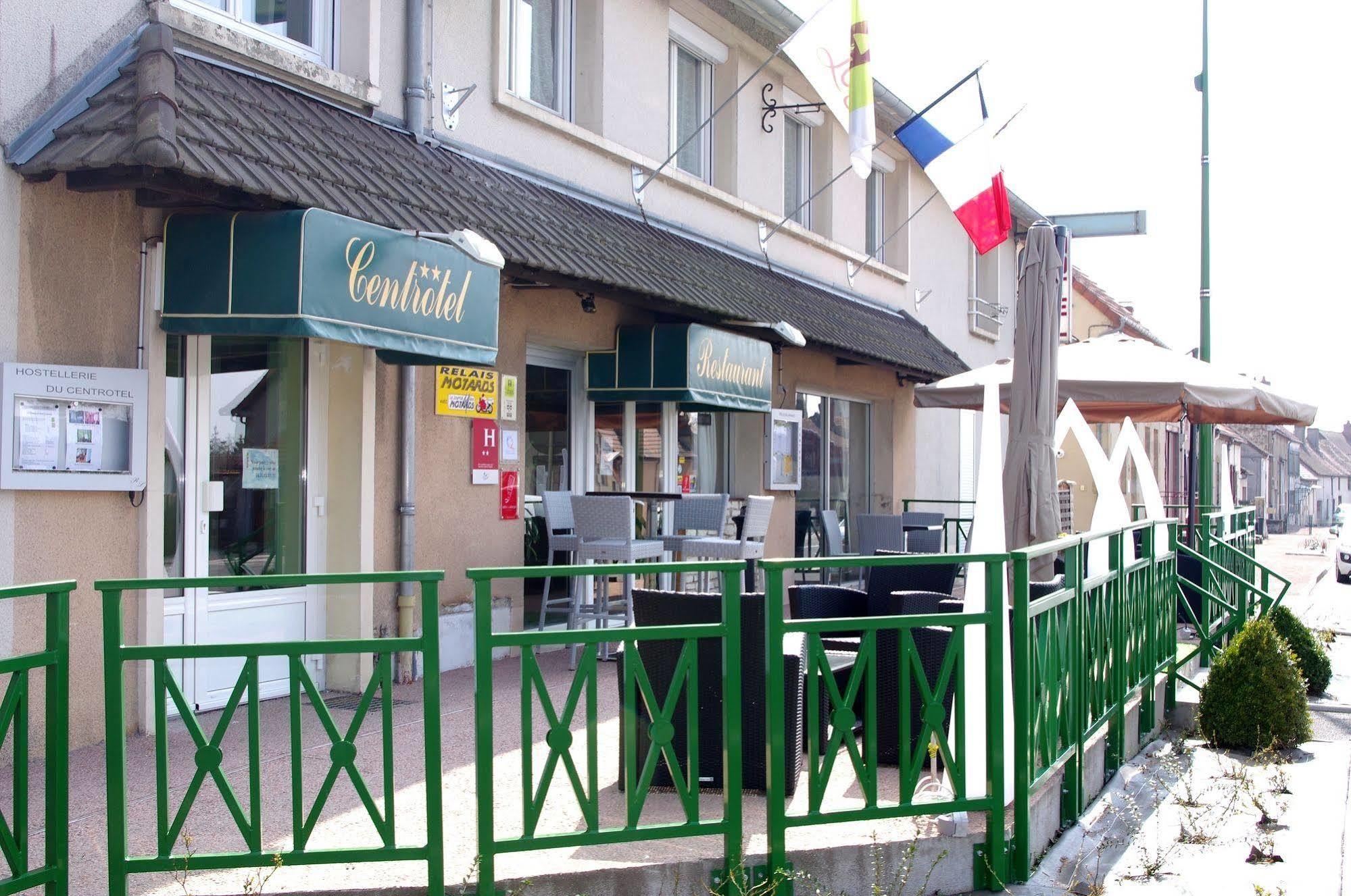 Logis Hotel Centrotel Et Spa Bulles D'Allier Montmarault Eksteriør billede